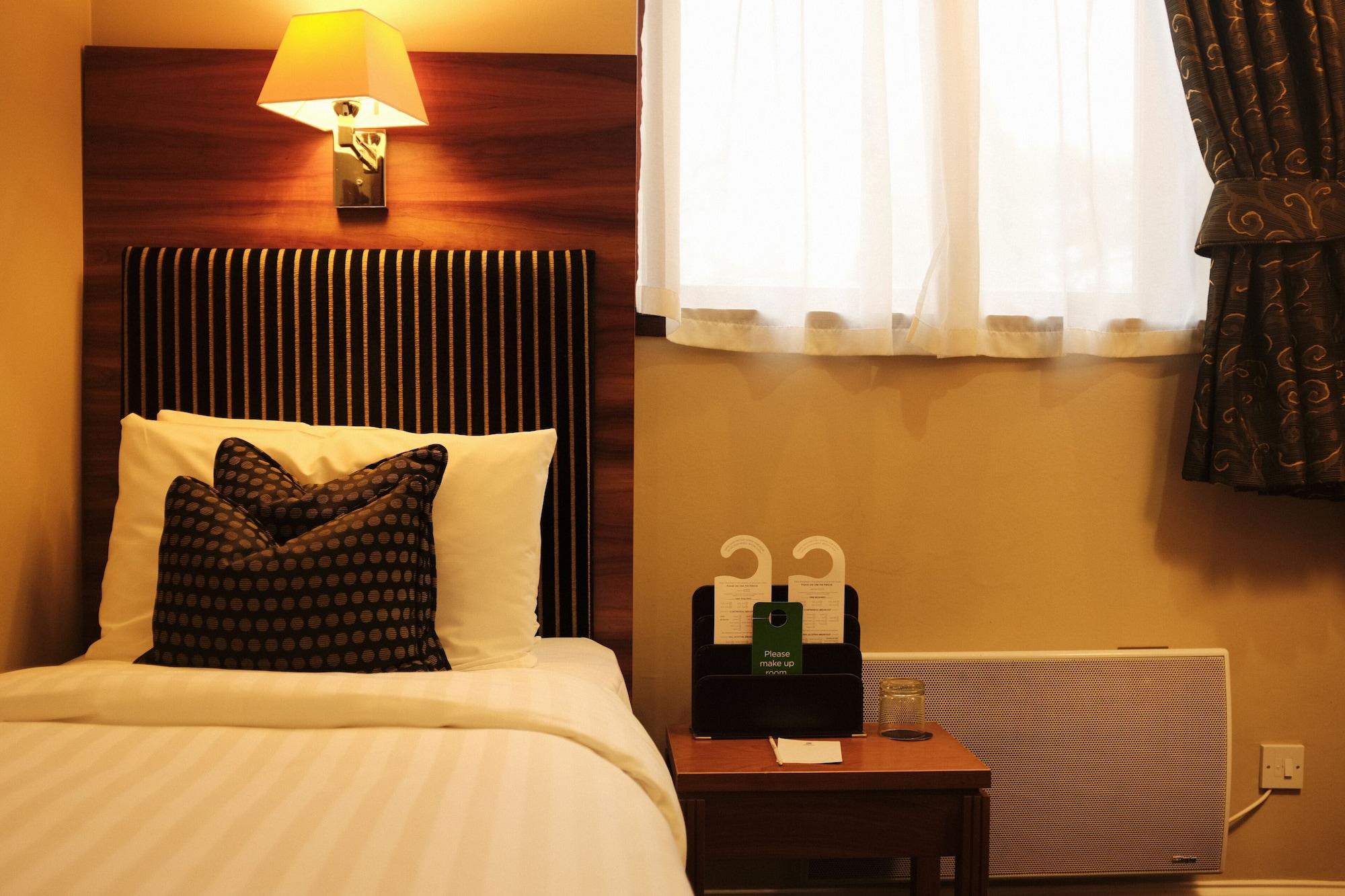 Best Western Garfield House Hotel Chryston Экстерьер фото