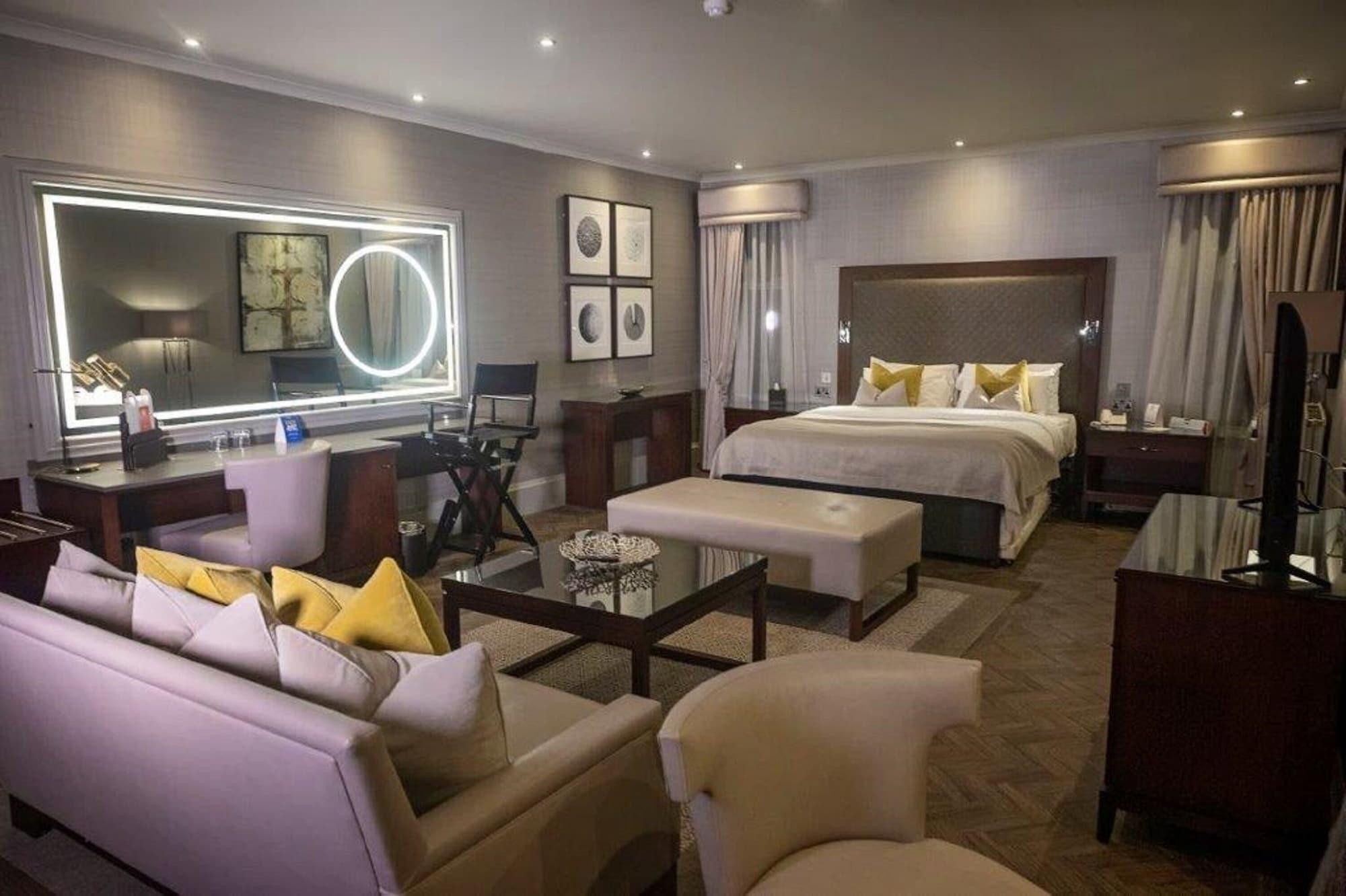 Best Western Garfield House Hotel Chryston Экстерьер фото